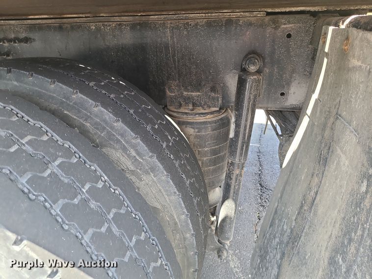 image for item MX9779 2013 Mack GU533  rollback truck