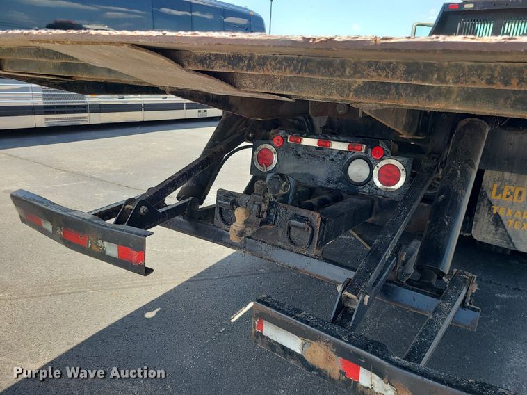 image for item MX9779 2013 Mack GU533  rollback truck