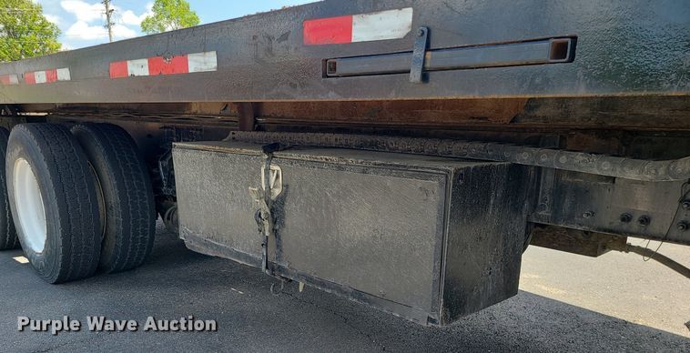 image for item MX9779 2013 Mack GU533  rollback truck