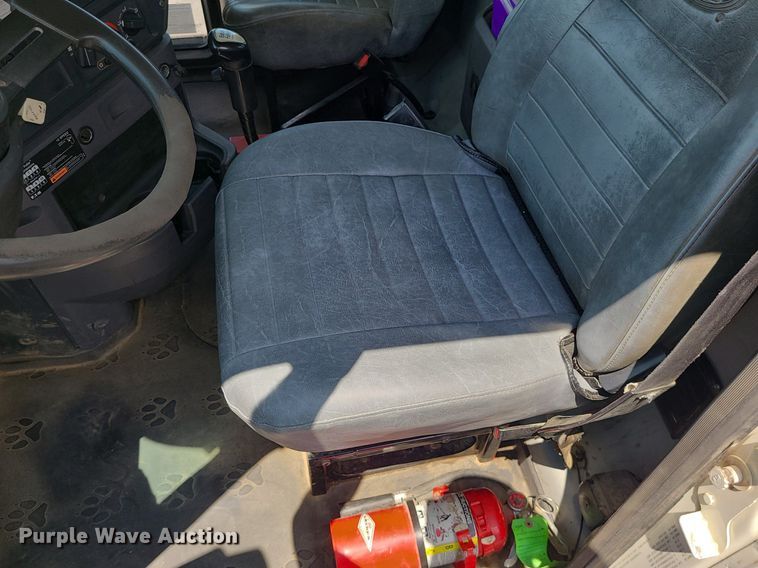 image for item MX9779 2013 Mack GU533  rollback truck