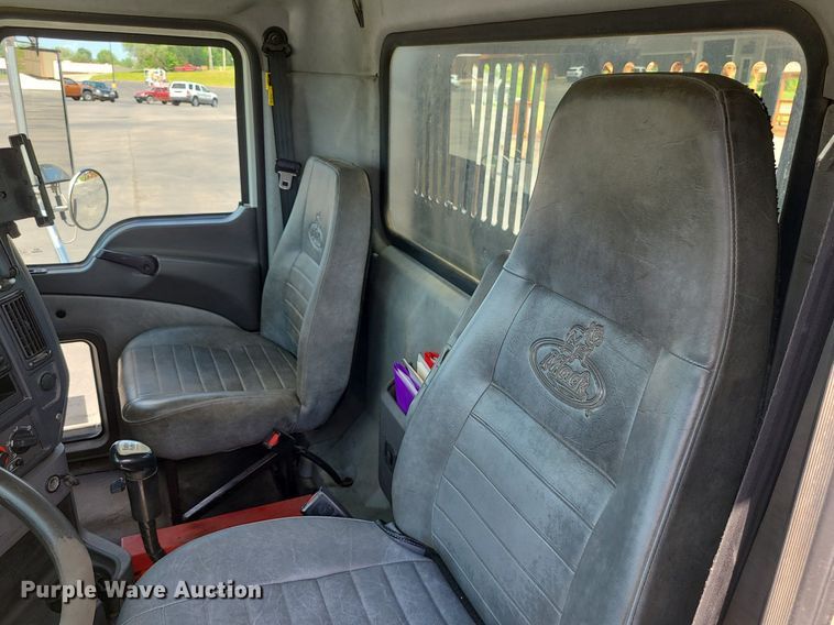 image for item MX9779 2013 Mack GU533  rollback truck