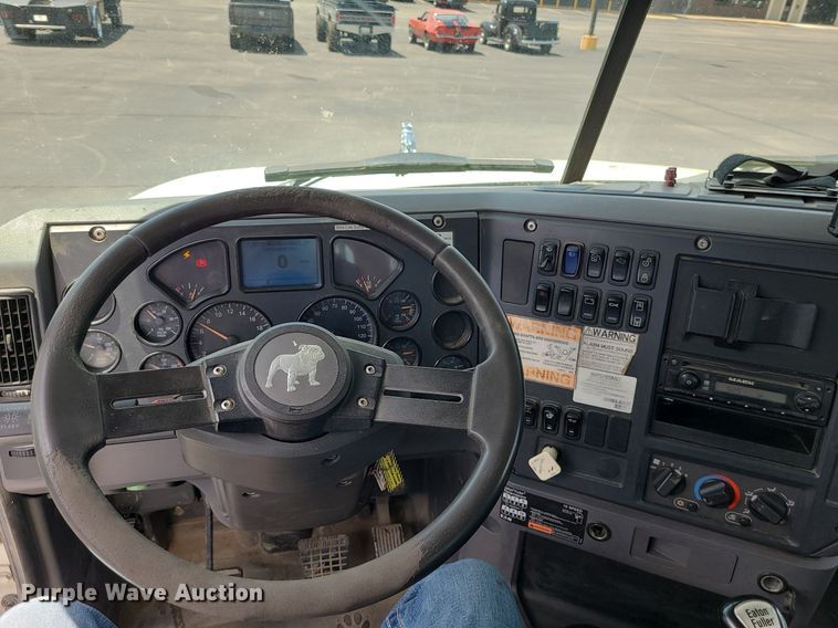 image for item MX9779 2013 Mack GU533  rollback truck