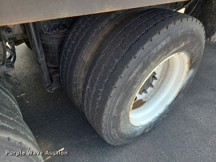 image for item MX9779 2013 Mack GU533  rollback truck