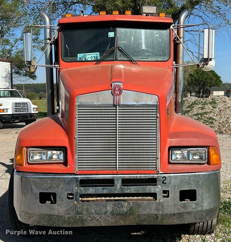 image for item MY9753 1986 Kenworth T660  dump truck
