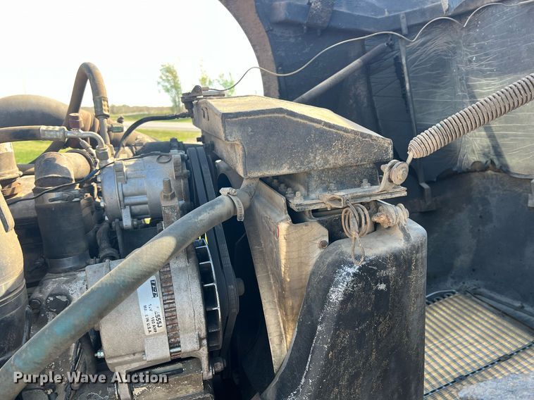 image for item MY9753 1986 Kenworth T660  dump truck