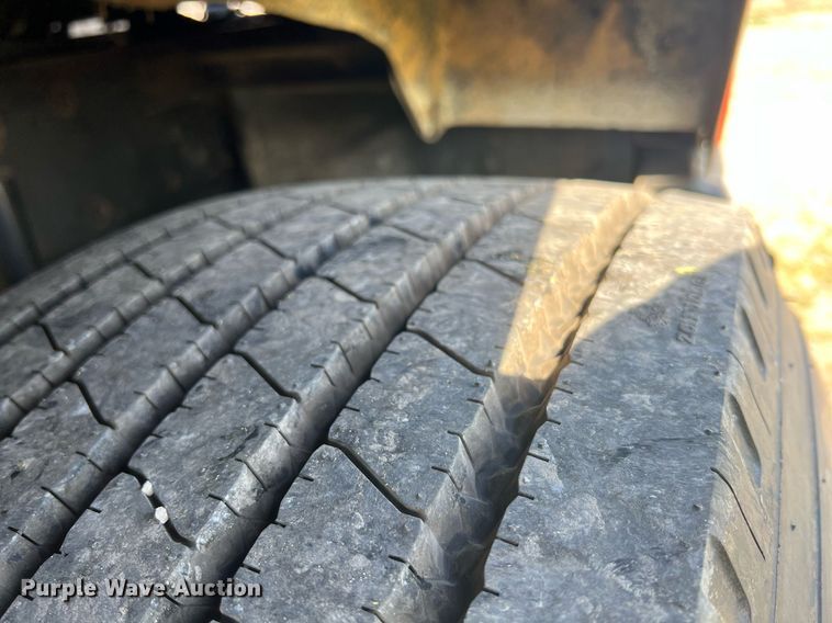 image for item MY9753 1986 Kenworth T660  dump truck