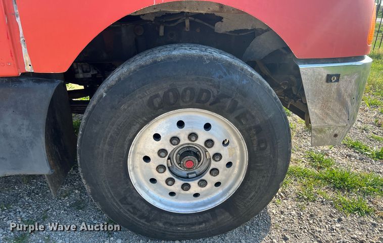 image for item MY9753 1986 Kenworth T660  dump truck