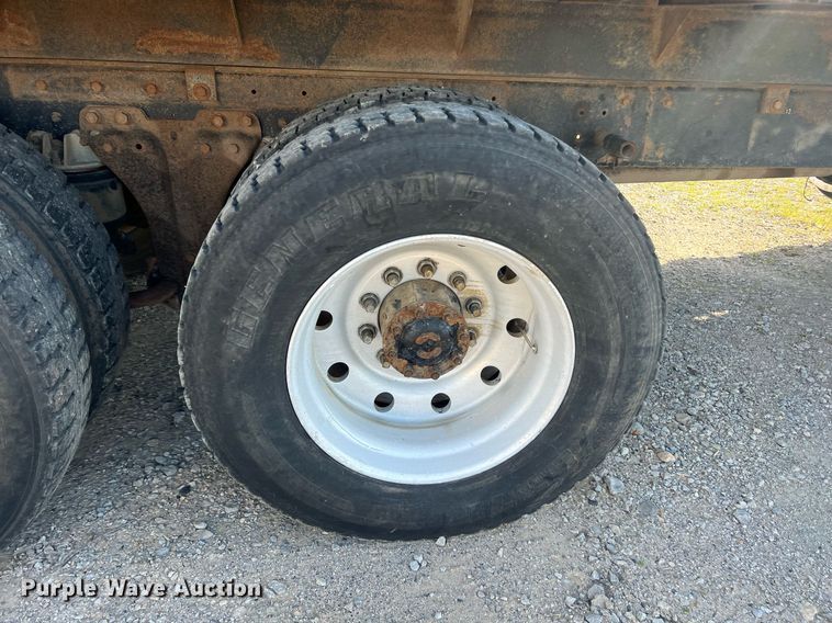 image for item MY9753 1986 Kenworth T660  dump truck