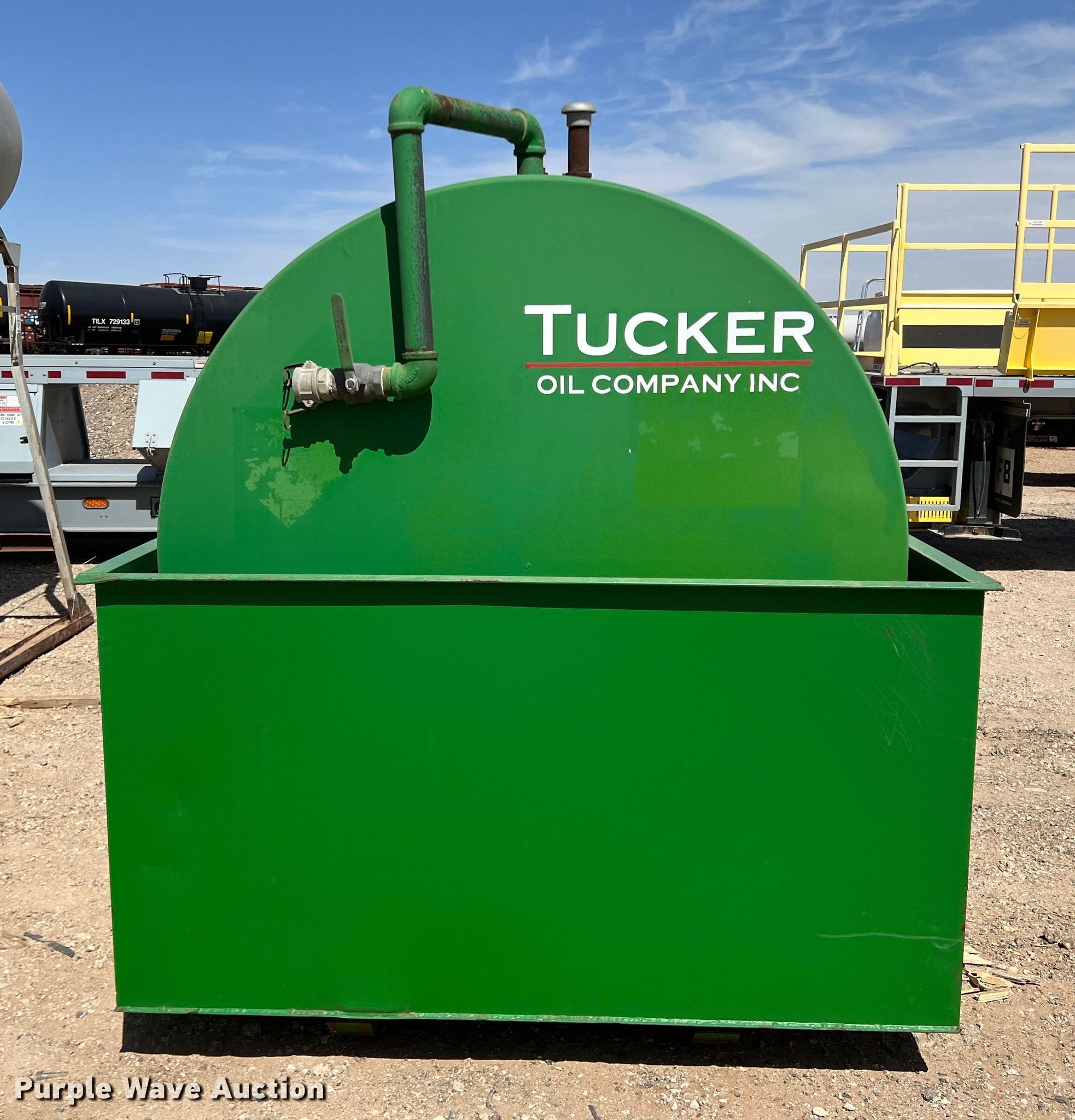 Fuel tank in Slaton, TX Item DR5624 sold Purple Wave
