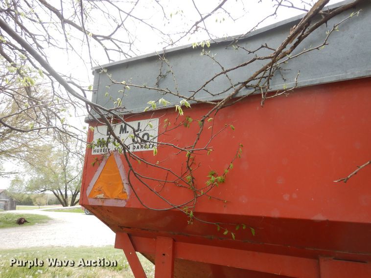 image for item DK1804 BMJ  gravity wagon