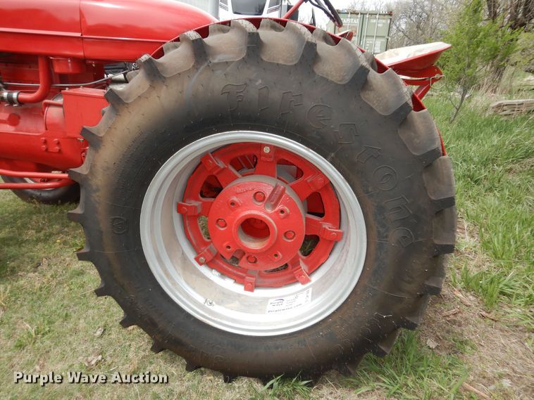 image for item DK1806 International Harvester W6  tractor