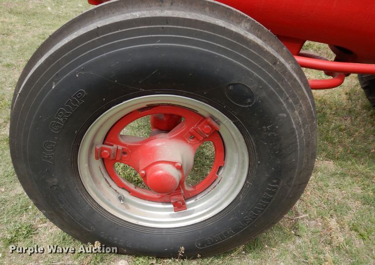 image for item DK1806 International Harvester W6  tractor