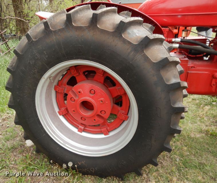 image for item DK1806 International Harvester W6  tractor