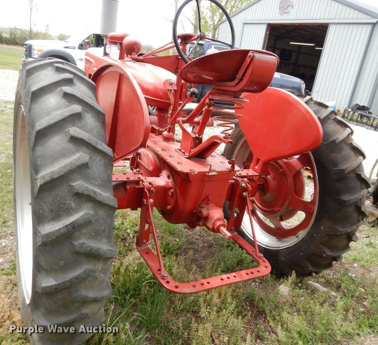 image for item DK1807 International Farmall H  tractor