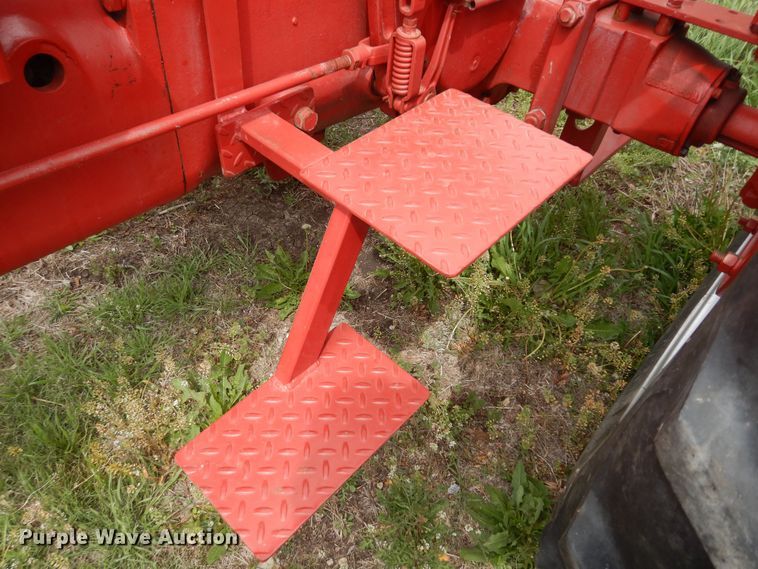 image for item DK1807 International Farmall H  tractor