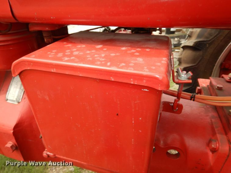 image for item DK1807 International Farmall H  tractor