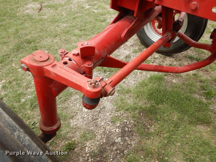 image for item DK1807 International Farmall H  tractor