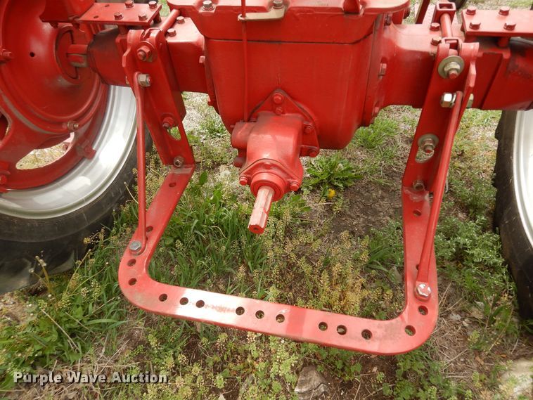image for item DK1807 International Farmall H  tractor