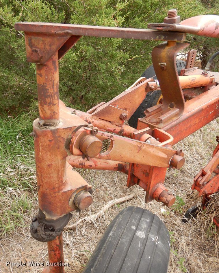 image for item DK1903 Massey Ferguson 880  six bottom plow