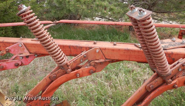 image for item DK1903 Massey Ferguson 880  six bottom plow