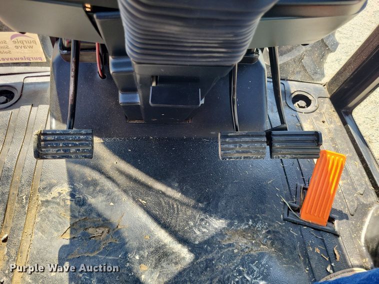 image for item DO3655 1997 Case IH 5230  MFWD tractor