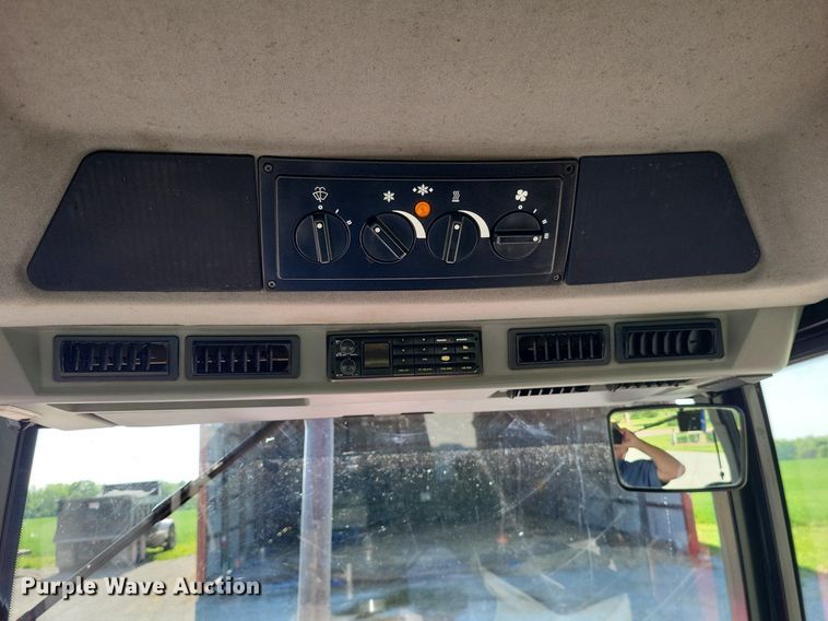 image for item DO3655 1997 Case IH 5230  MFWD tractor