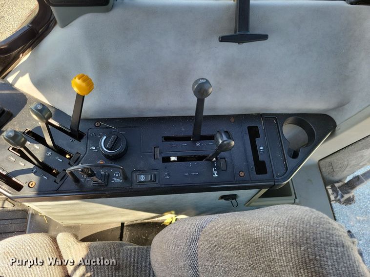 image for item DO3655 1997 Case IH 5230  MFWD tractor