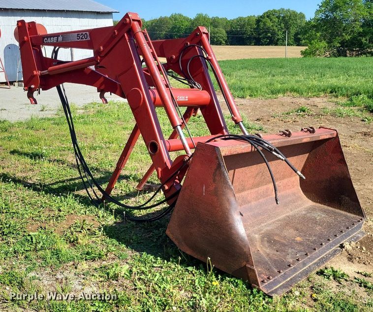 image for item DO3656 Case IH 520  loader