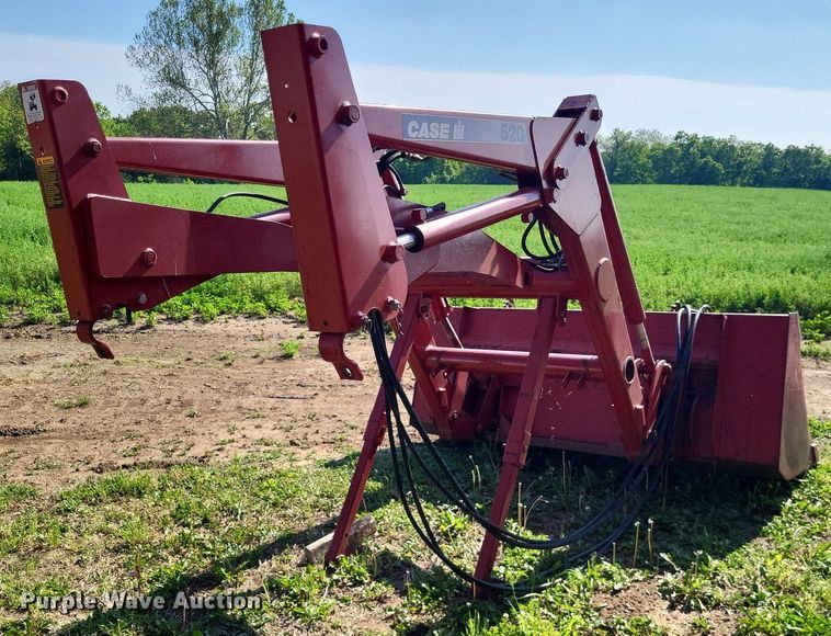 image for item DO3656 Case IH 520  loader