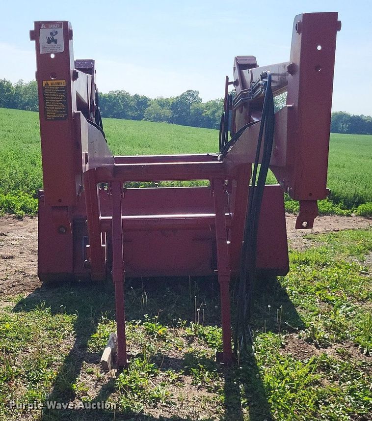 image for item DO3656 Case IH 520  loader