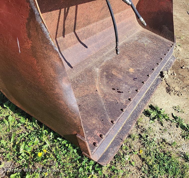 image for item DO3656 Case IH 520  loader