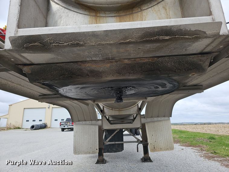 image for item DO4350 2016 Polar  tank trailer