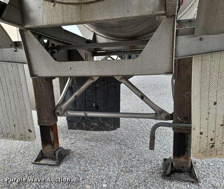 image for item DO4350 2016 Polar  tank trailer