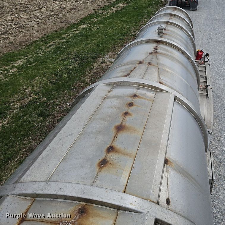 image for item DO4350 2016 Polar  tank trailer