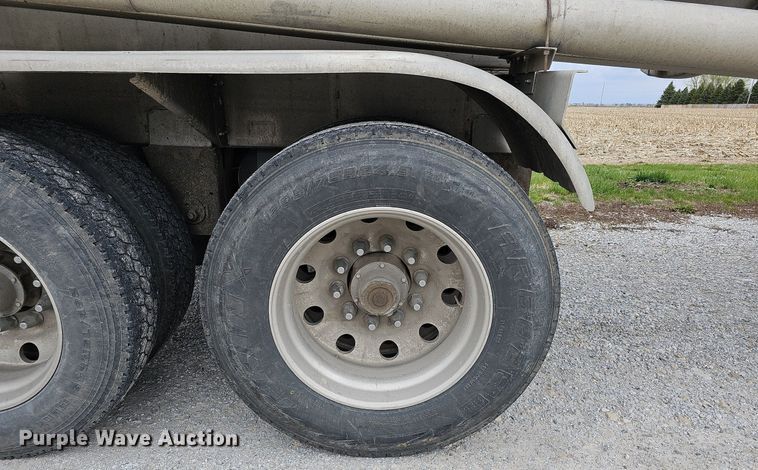 image for item DO4350 2016 Polar  tank trailer