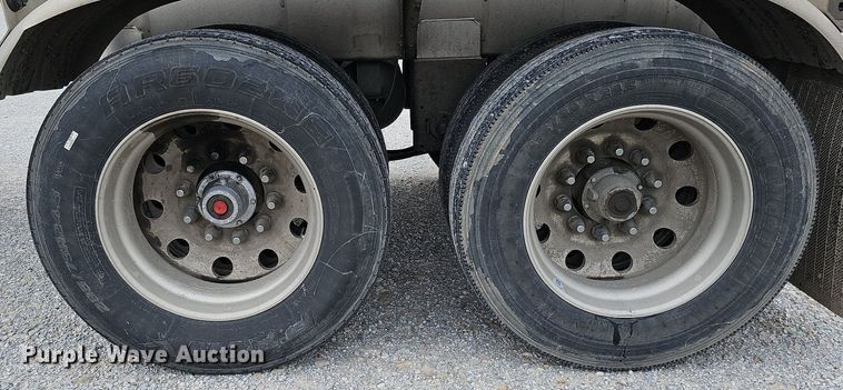 image for item DO4350 2016 Polar  tank trailer