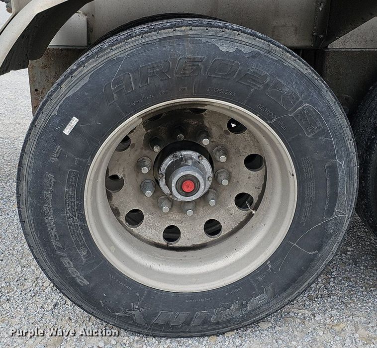 image for item DO4350 2016 Polar  tank trailer