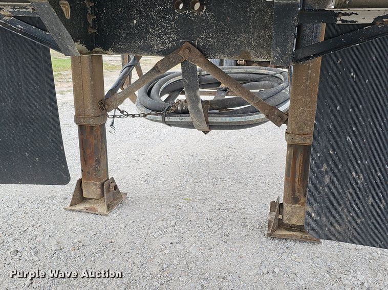 image for item DO4354 1983 Walker Stainless Equipment  tank trailer