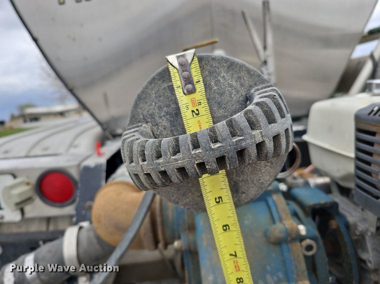 image for item DO4354 1983 Walker Stainless Equipment  tank trailer