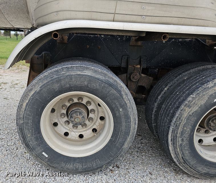 image for item DO4354 1983 Walker Stainless Equipment  tank trailer