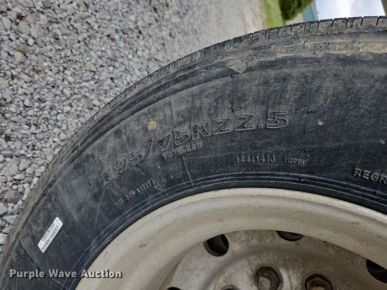 image for item DO4354 1983 Walker Stainless Equipment  tank trailer