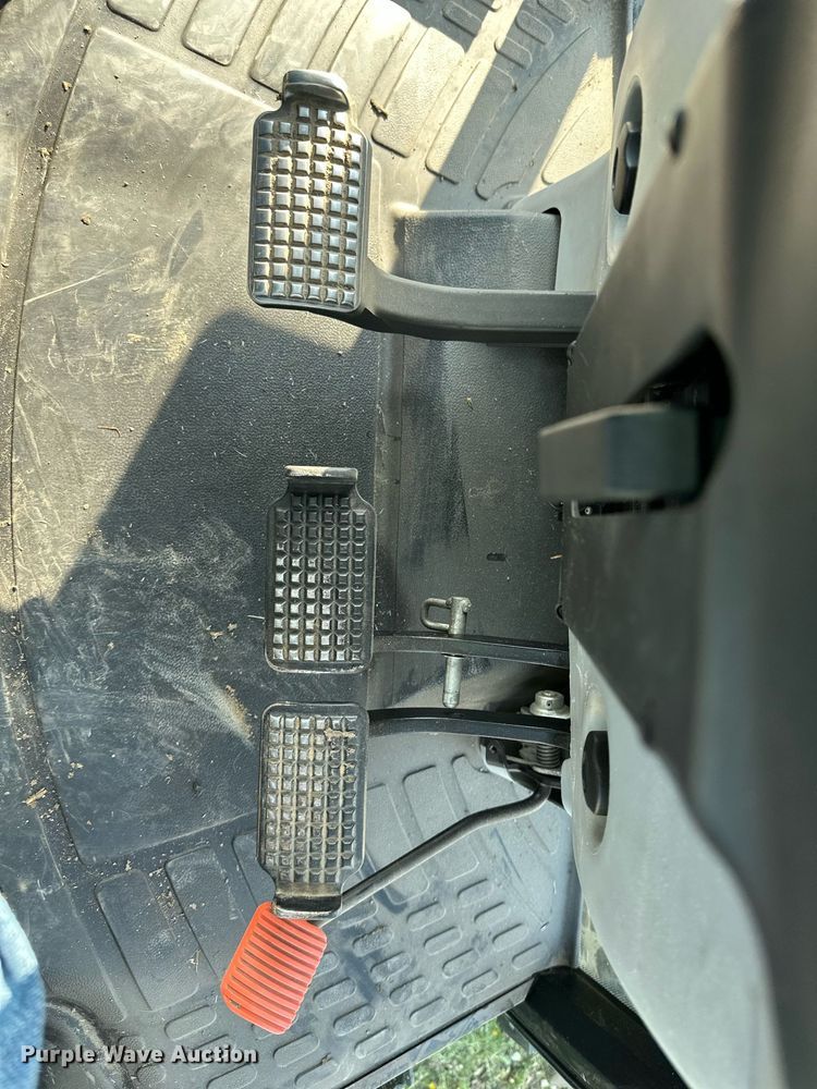 image for item DO4922 New Holland T5070  MFWD tractor