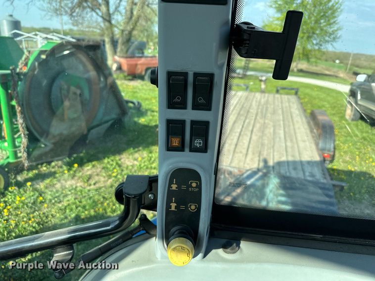 image for item DO4922 New Holland T5070  MFWD tractor