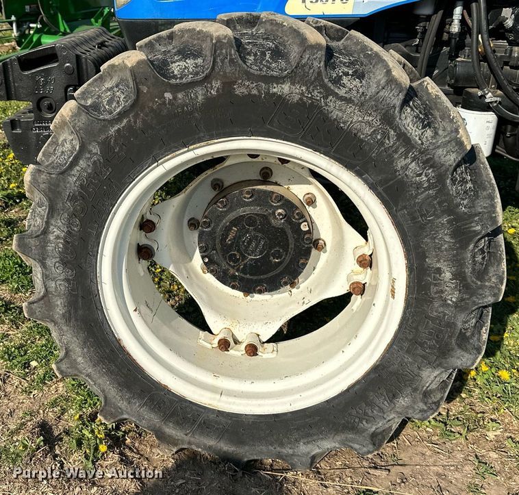 image for item DO4922 New Holland T5070  MFWD tractor