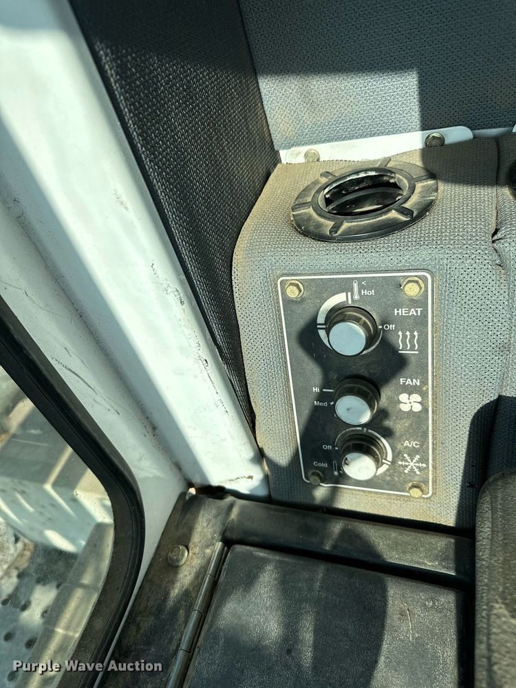 image for item DO4955 SpraCoupe 3440  applicator