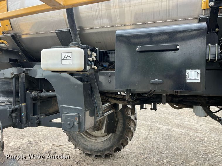 image for item DP0478 2013 AGCO RoGator 900  sprayer