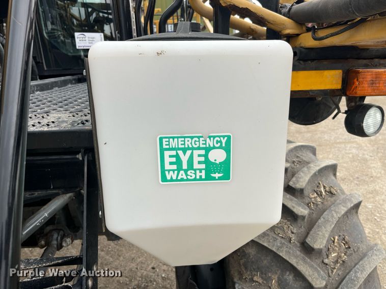 image for item DP0478 2013 AGCO RoGator 900  sprayer