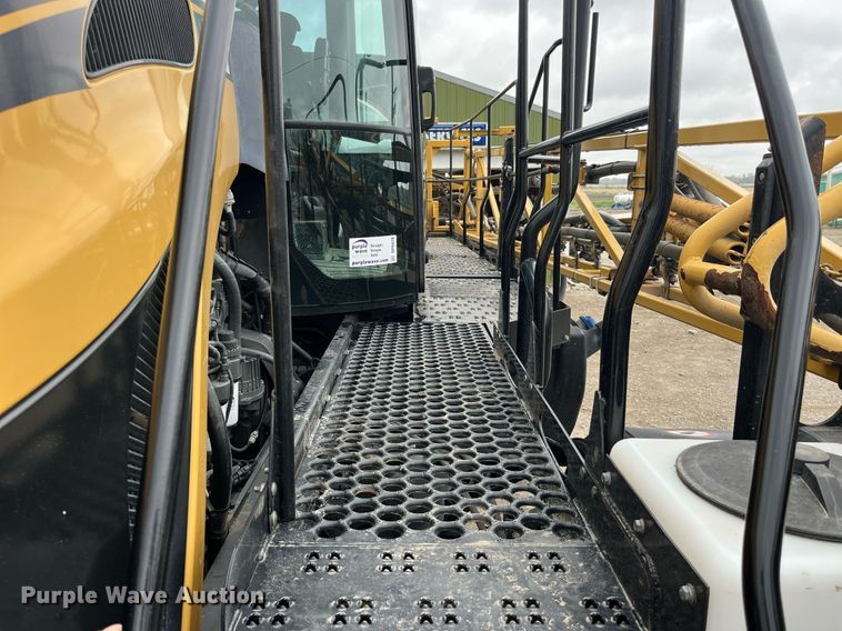 image for item DP0478 2013 AGCO RoGator 900  sprayer