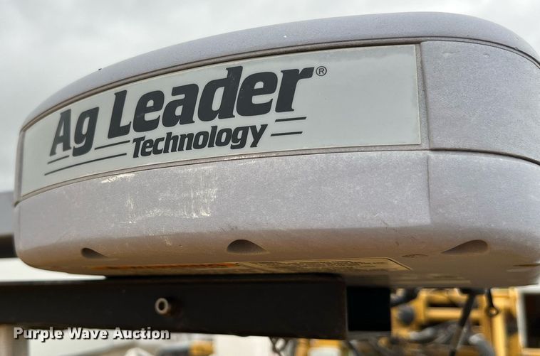 image for item DP0478 2013 AGCO RoGator 900  sprayer