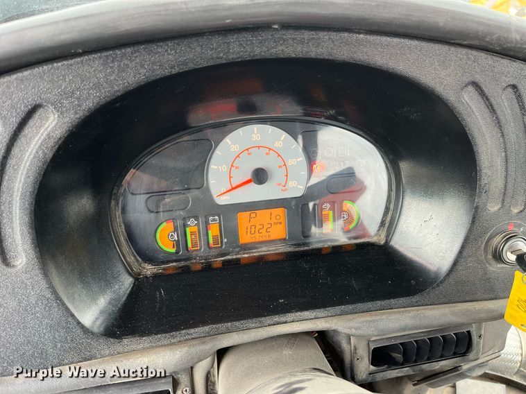 image for item DP0478 2013 AGCO RoGator 900  sprayer